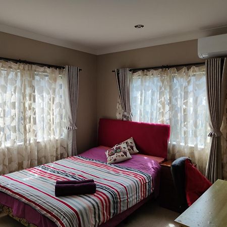 Monique'S Rose Room Prvt Bthrm Ac Tv Auckland Habitación foto